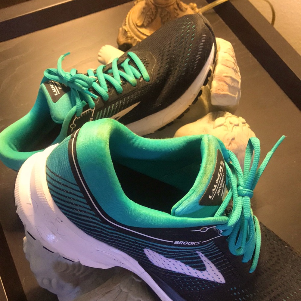 Great looking, light weight running shoes!
